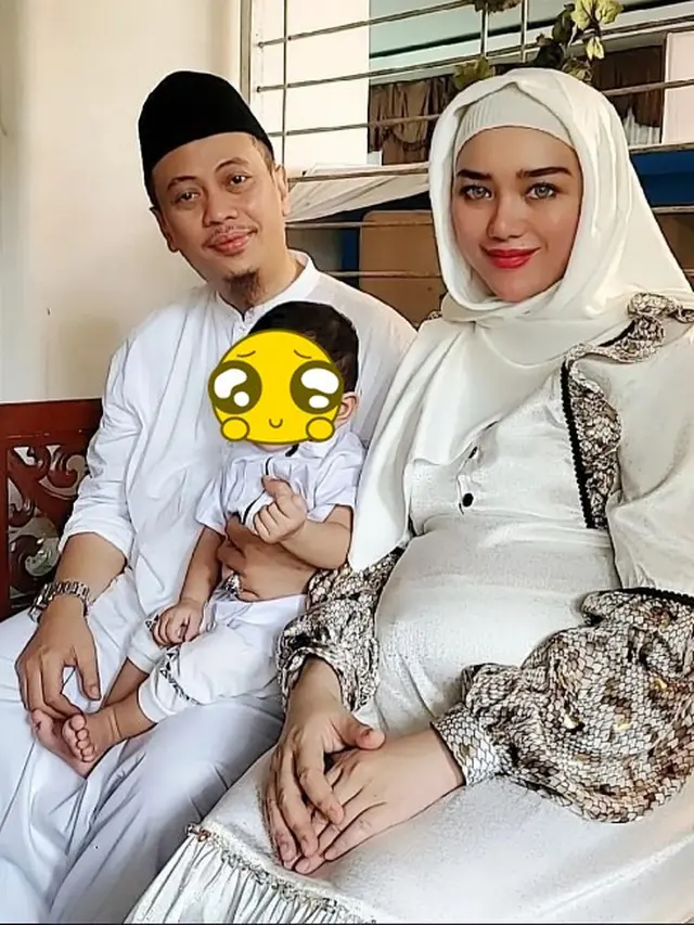 Istri Opick Lahirkan Anak Kedua, Ini 6 Potret Perjalanan Kehamilannya