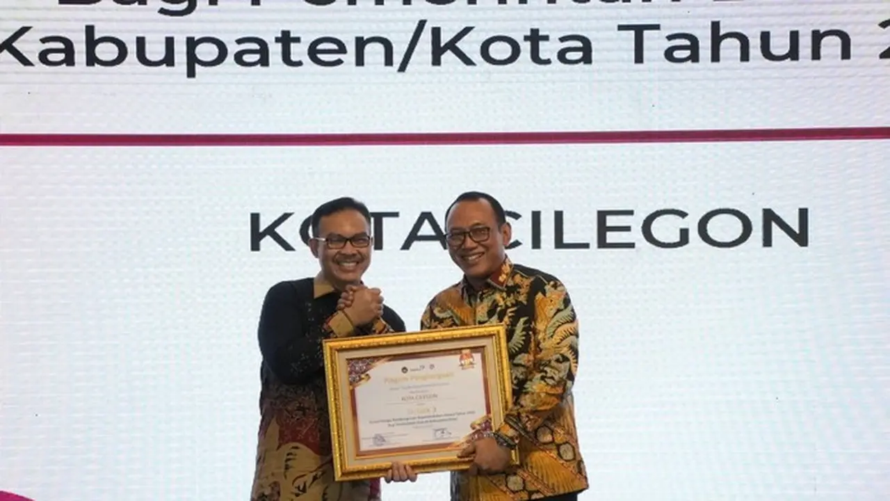 Pemerintah Kota Cilegon meraih penghargaan Grand Design Pembangunan Kependudukan Award. (Liputan6.com/ ist)