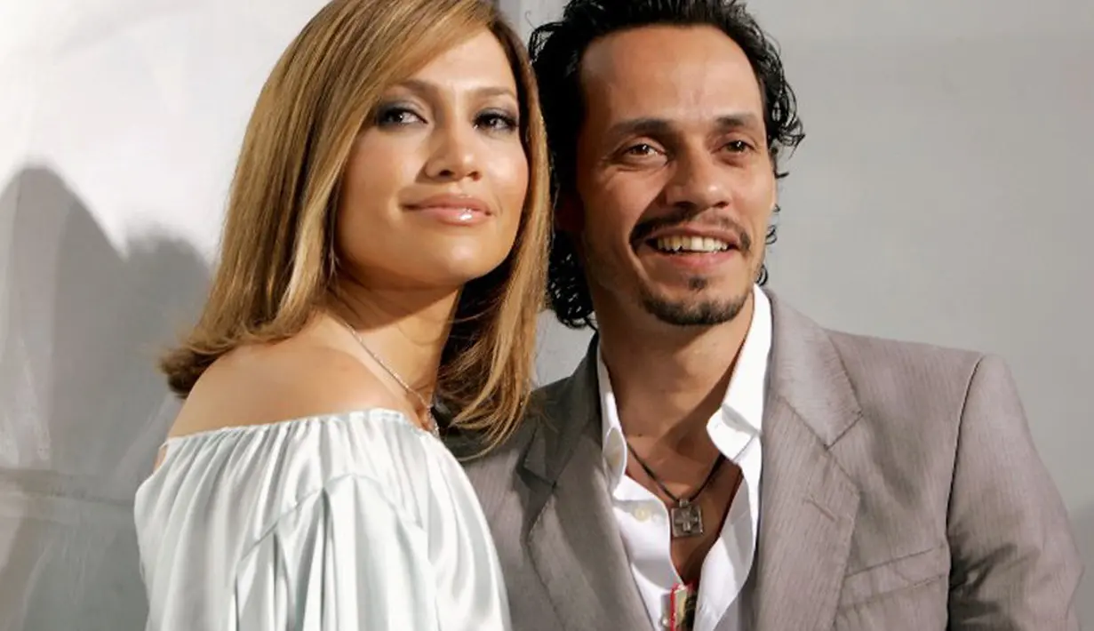 Jennifer Lopez dan Marc Anthony memang sudah tak bersama lagi sejak beberapa waktu lalu. Perpisahan kedunya ternya memiliki sebuah alasan menurut wanita yang akrab disapa JLo ini. (AFP/Bintang.com)