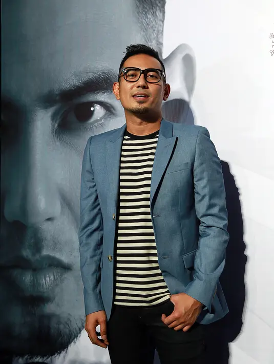 Penyanyi kenamaan Indonesia, Rio Febrian, menggelar konser tunggal pertamanya. (Wimbarsana/Bintang.com)