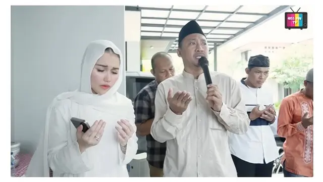 8 Potret Syukuran Rumah Baru Ayu Ting Ting, Siap Ditempati Usai Menikah