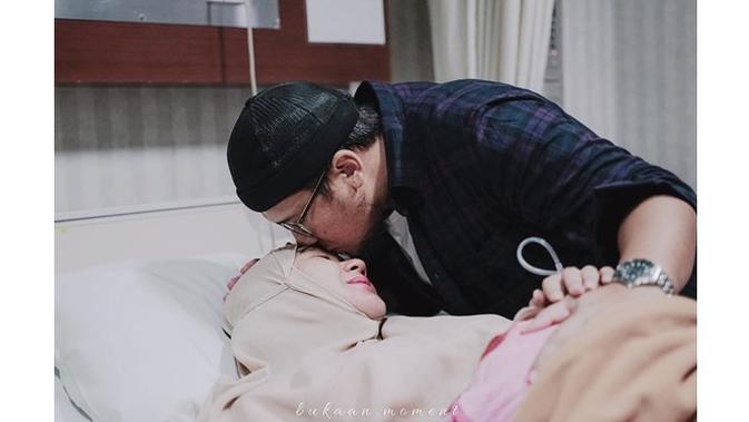 6 Potret Baby Rumi, Buah Hati Dian Pelangi yang Baru Lahir (sumber: Instagram.com/dianpelangi)