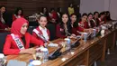 Komite Ekonomi dan Industri Nasional (KEIN) memberikan pembekalan kepada 39 finalis Puteri Indonesia 2018 sebelum menyandang Mahkota Puteri Indonesia 2018. (Adrian Putra/Bintang.com)