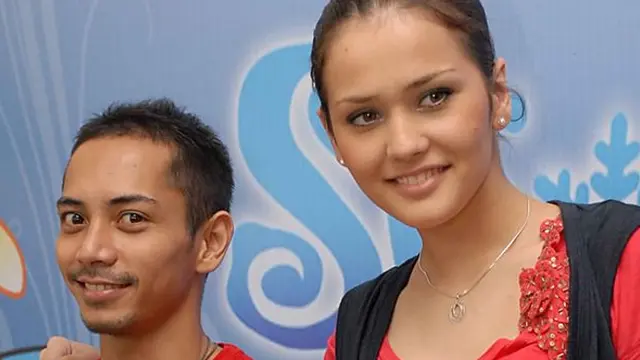 Artis-artis Bule yang Akhirnya Campakan Pasangan Indonesianya