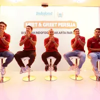 Jumpa fans pemain Persija di PRJ/copyright&nbsp;Bola.net/M Iqbal Ichsan