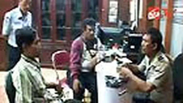 Mengaku Wartawan Menipu Pencari Kerja