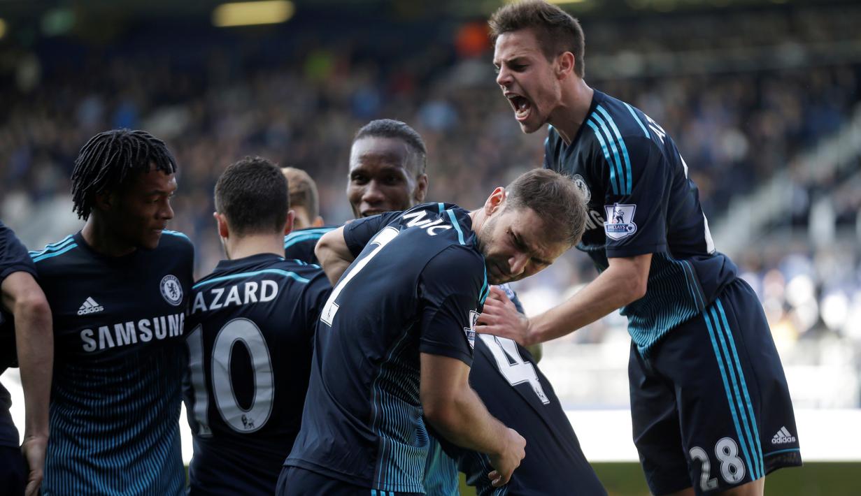 Branislav Ivanovic adalah salah satu pemain Chelsea yang mendapat perlakukan yang tak menggenakkan dari pendukung QPR. (AP Photo/Matt Dunham)