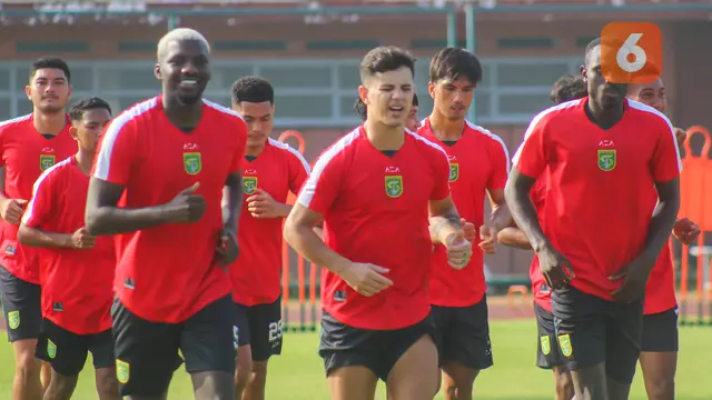 FOTO Latihan Persebaya
