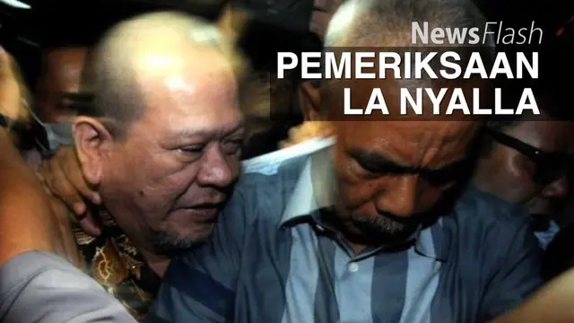 ersangka kasus dugaan korupsi dana hibah Kamar Dagang Indonesia (Kadin) Jawa Timur, La Nyalla Mattalitti kembali menjalani pemeriksaan di Gedung Bundar Kejaksaan Agung. 