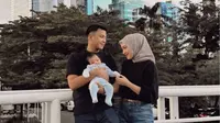 5 Potret Melody Prima Perlihatkan Wajah Anak Ketiga, Si Bungsu yang Menggemaskan