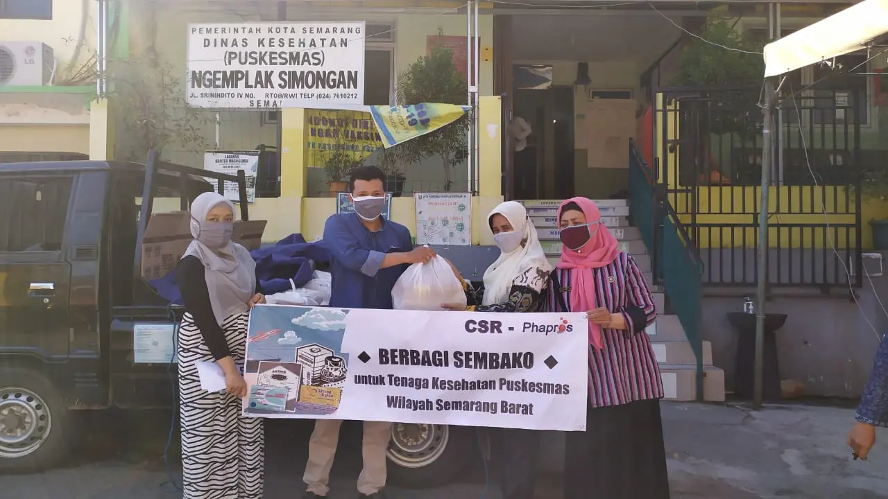 Bantuan sembako untuk para tenaga kesehatan (nakes) dari Phapros
