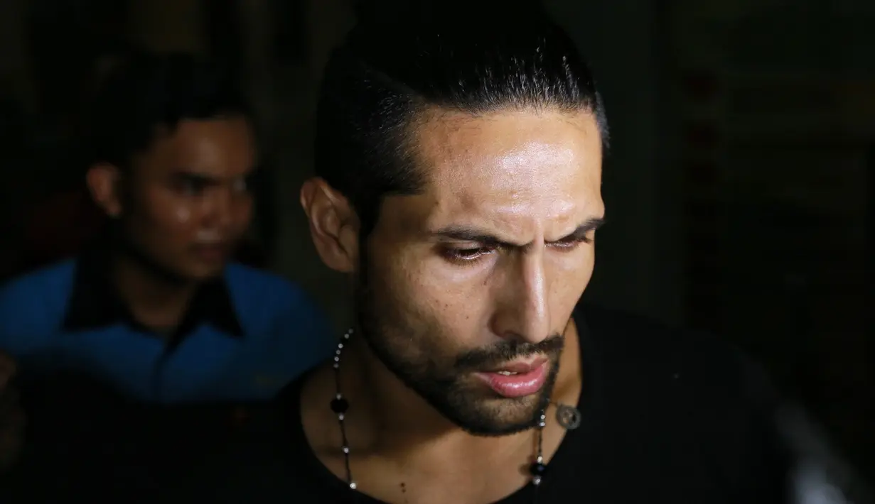 Seperti diketahui, Julia Perez menikah secara diam-diam dengan Gaston Castano pada September 2013 di Australia. Pernikahan pasangan ini baru diketahui media setelah Jupe mengajukan gugatan cerai pada 10 Maret 2016. (Adrian Putra/Bintang.com)