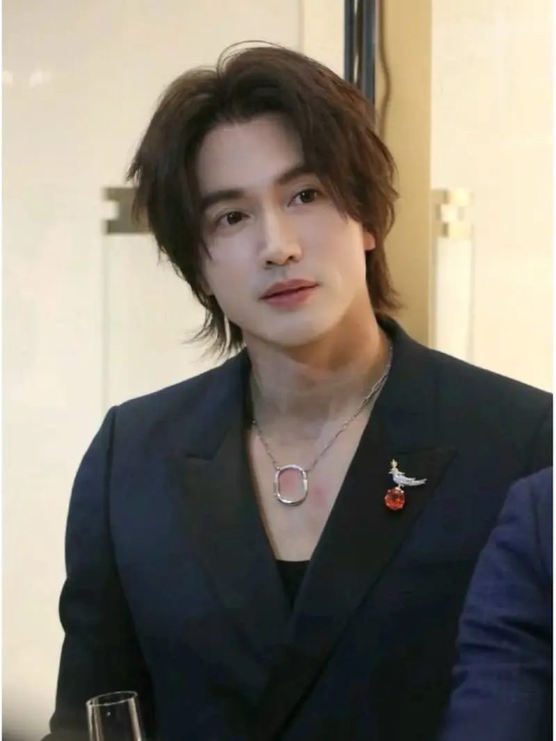 Jerry Yan Tampil Intim kay Ariel Lin Bilang Suami Istri sa Trailer Latest Marriage Exposed - ShowBiz Liputan6.com