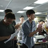 Park Seo Joon menampilkan sisi lain dirinya dalam film The Chronicles of Evil.