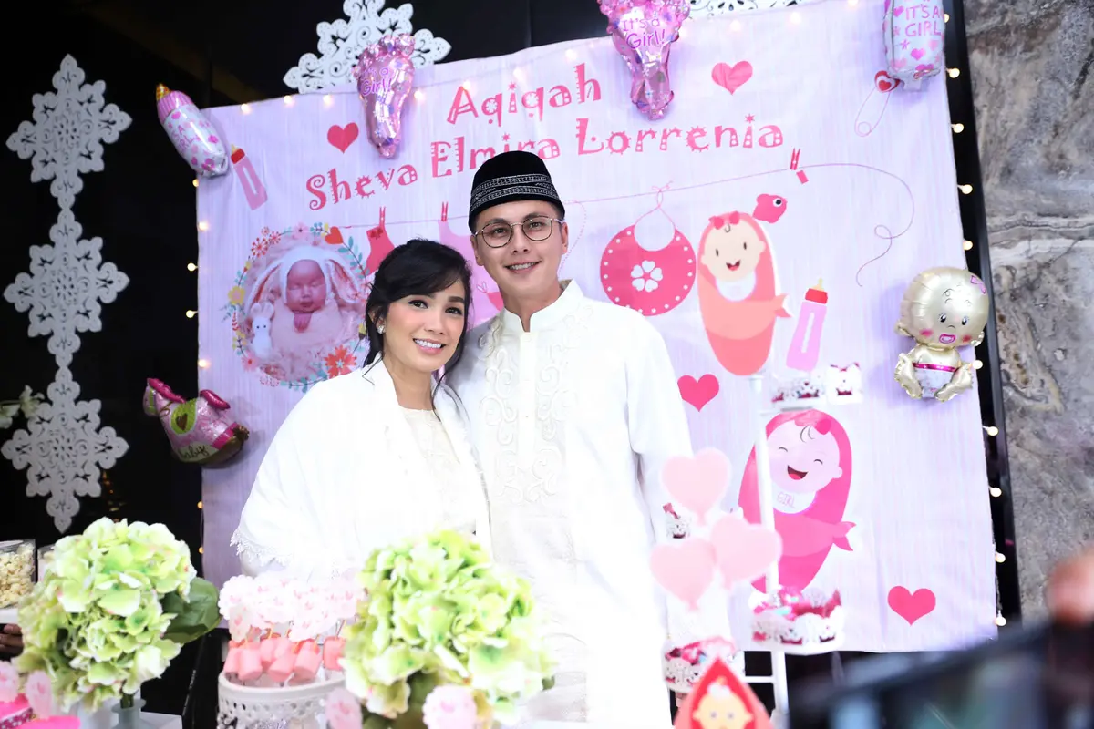 [Bintang] Akikah Anak Keempat Andhika Pratama dan Ussy Sulistiawaty