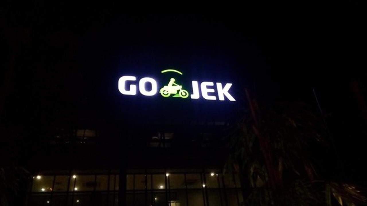 Logo Go-Jek di Kantor Go-Jek di Kawasan Kemang
