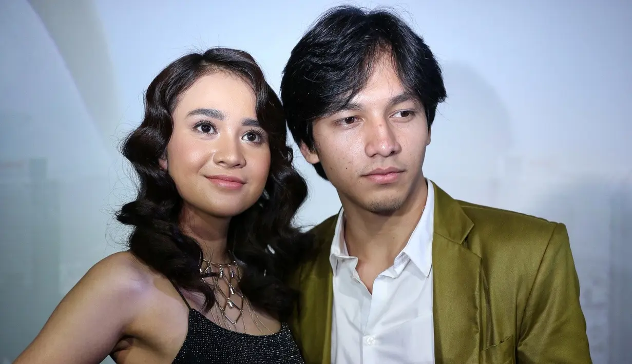 Beberapa adegan mesra harus dilakukan Michelle sebagai Alana dan Jefri sebagai Mahesa. Lantaran itu, chemistry kuat harus mereka miliki. Diakui Michelle, tenaga banyak dibutuhkan pada scene ke-2. (Adrian Putra/Bintang.com)