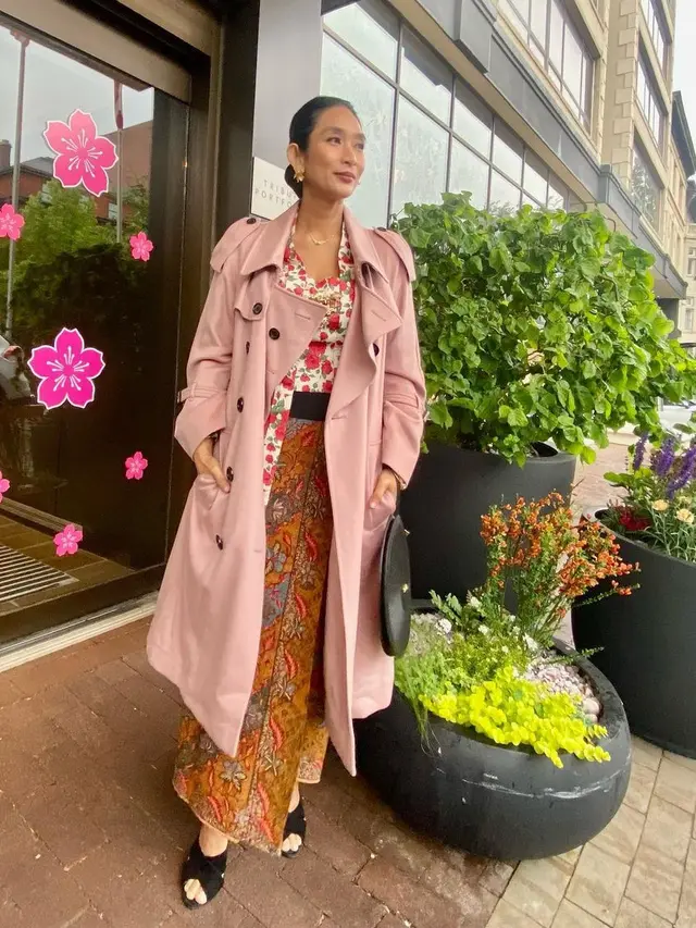 10 Pilihan Kebaya Happy Salma untuk Tampil Modern dengan Sentuhan Etnik