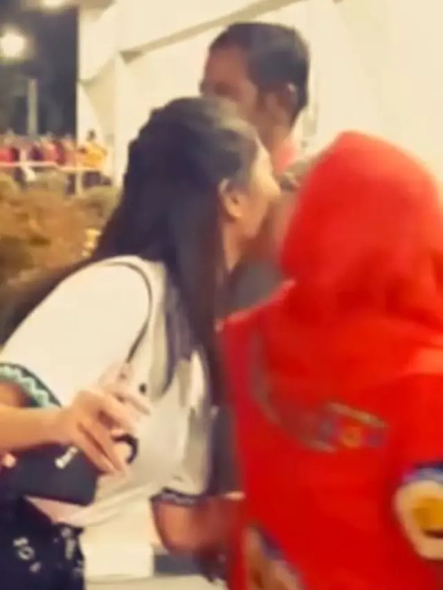5 Potret Kedekatan Azizah Salsha dan Ayah Arhan, Menantu Mertua
