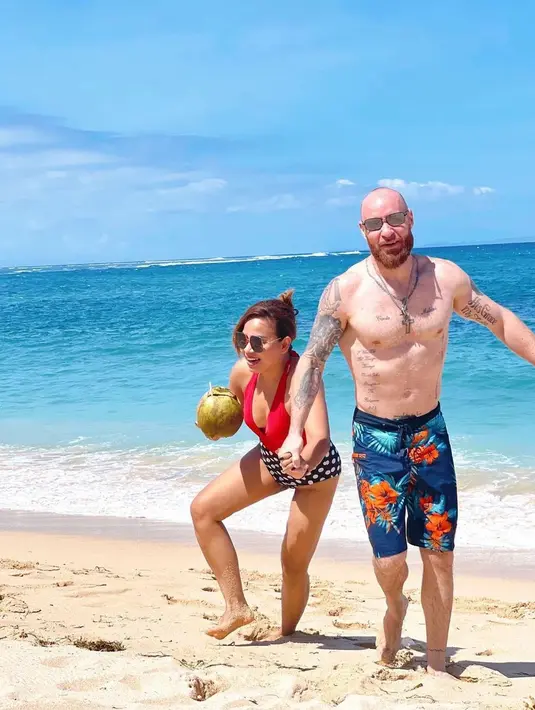 Melaney Ricardo dan Tyson Lynch (Instagram/melaney_ricardo)