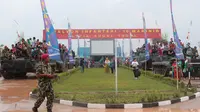 Marines Base Open Day Bersama Rakyat Berkarakter Maritim ini dihadiri oleh Komandan Korps Marinir Mayjend TNI Buyung Lalana dan lainnya.