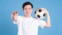 Habis Main Bola, Tetap Pede! Ini 3 Langkah Grooming Praktis untuk Pria