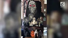 Halloween banyak dirayakan warga Amerika Serikat, bahkan ada yang menyediakan tur keliling rumah Halloween.