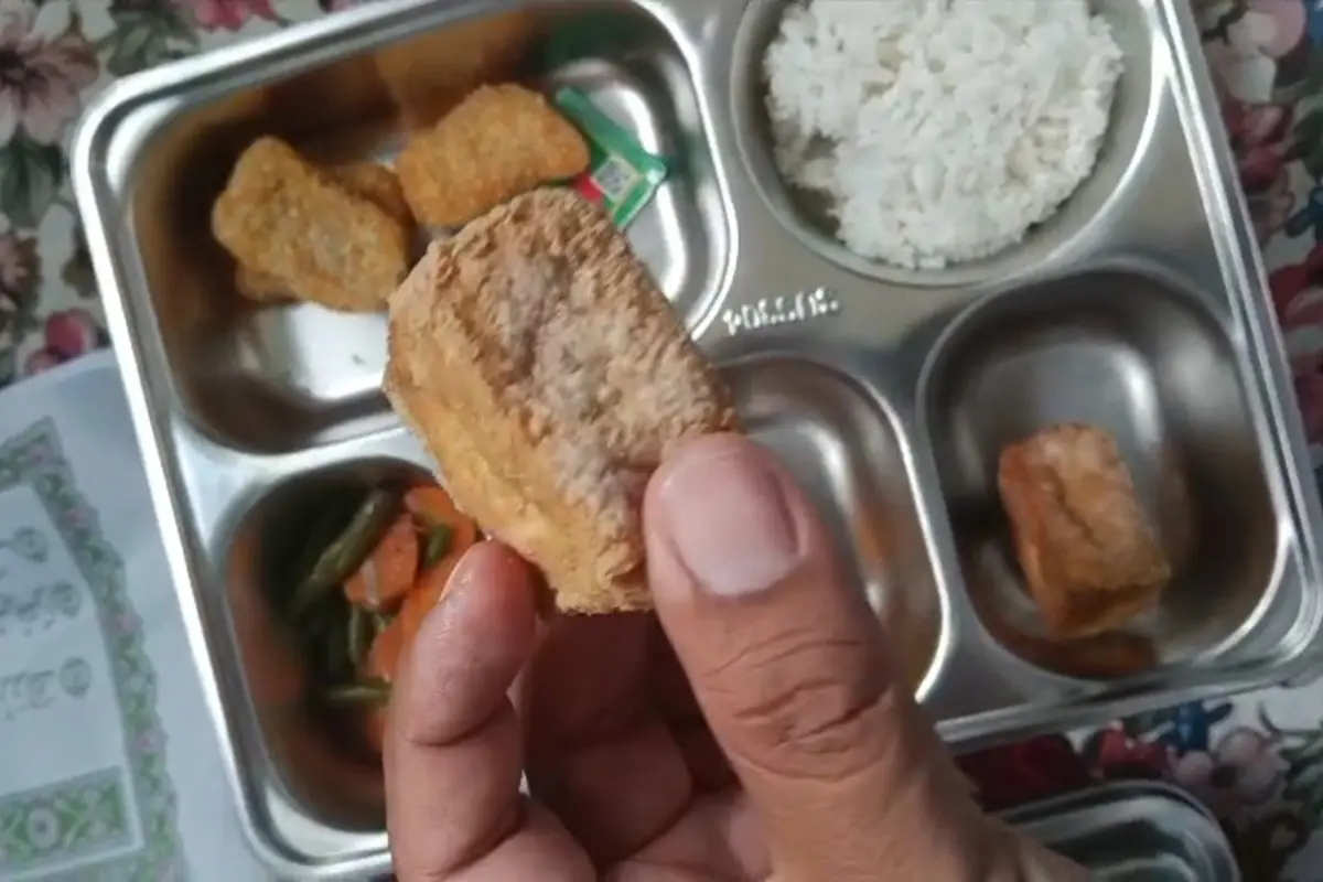 Menu MBG di Sukabumi berjamur