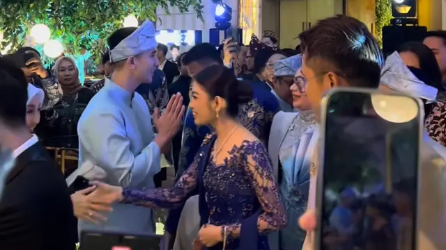 Selvi Ananda dan Annisa Pohan di Pernikahan Putri Zulhas dan Zumi Zola.