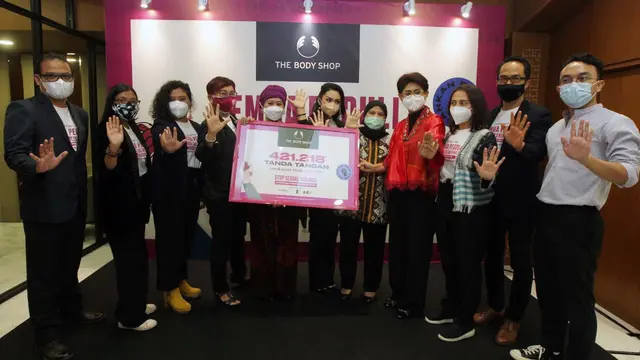 Hantaran Petisi The Body Shop Indonesia ke DPR RI