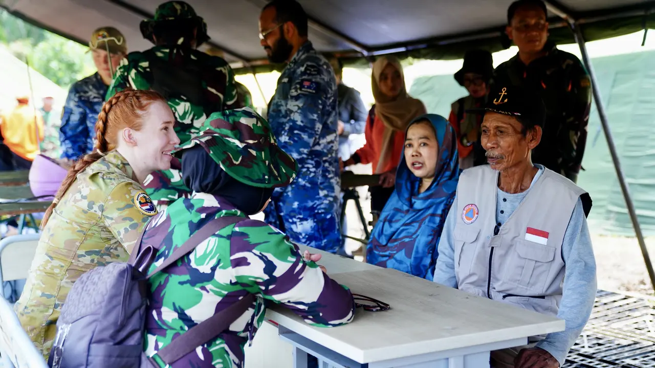 Tentara Nasional Indonesia (TNI) bersama Militer Australia atau Australian Defence Force (ADF) melaksanakan latihan gabungan.