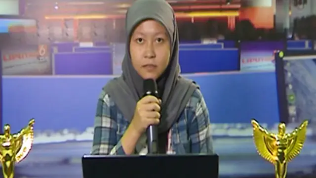 Anis Pengunjung Peserta Presenter di Indonesia Broadcaster Expo 2013.