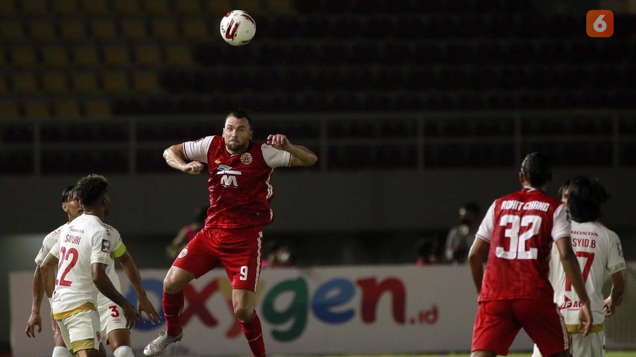 FOTO: Masih Imbang 0-0, Persija Kontra PSM di Babak Pertama - Marko Simic
