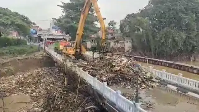 Jembatan Kemang Pratama