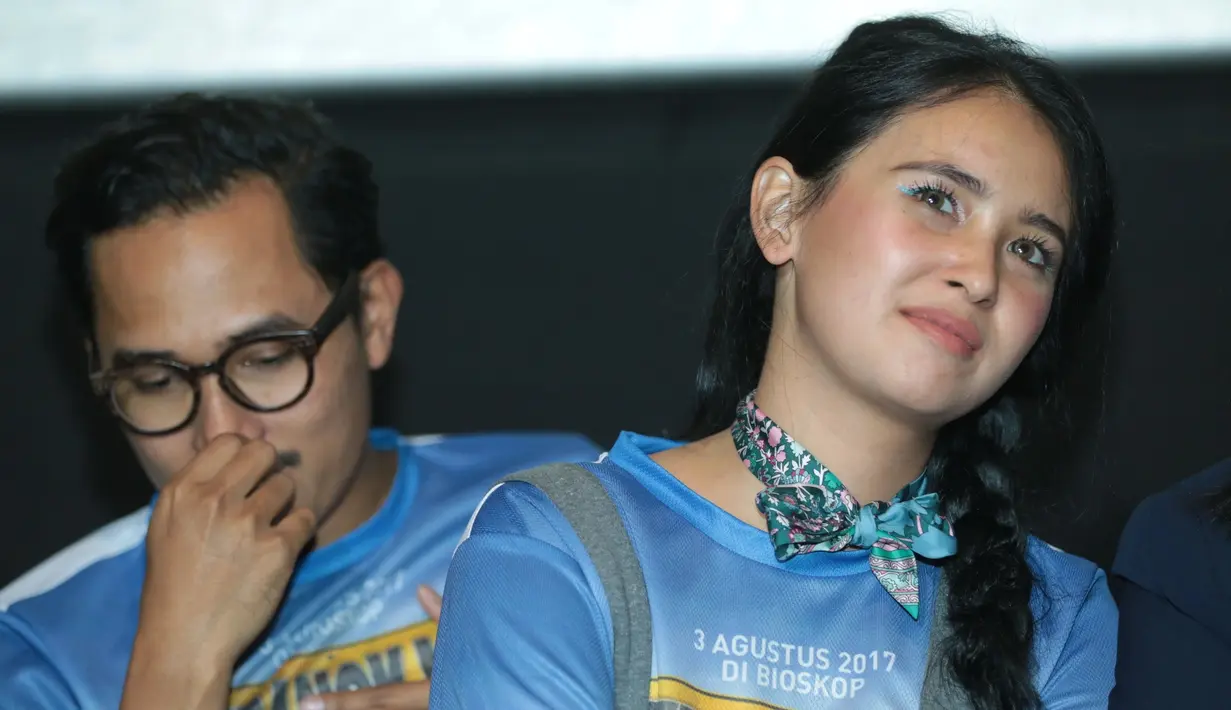 "Lumayan sulit cari pemeran 4 karakter ini. Kan road trip syutingnya, makanya yang bisa diajak fun, lucu," ujar Naya di CGV Blitz, Grand Indonesia, Jakarta Pusat, Kamis (13/7). (Adrian Putra/Bintang.com)