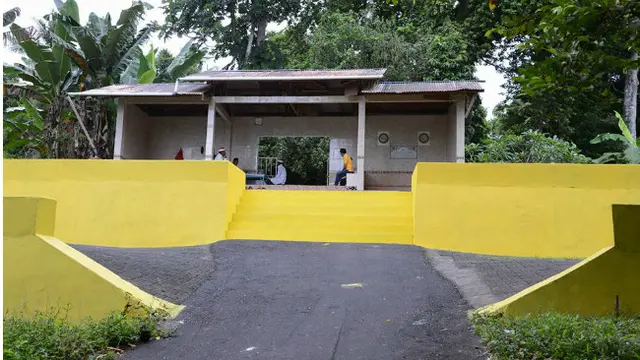 Makam Tua di Ternate
