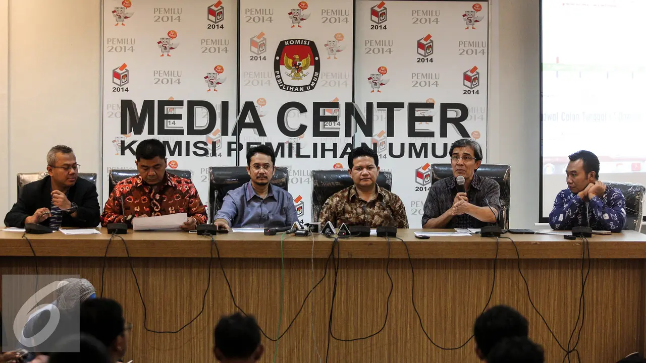 20150811- KPU Tutup Pendaftaran Calon Bupati-Jakarta- Husni Kamil