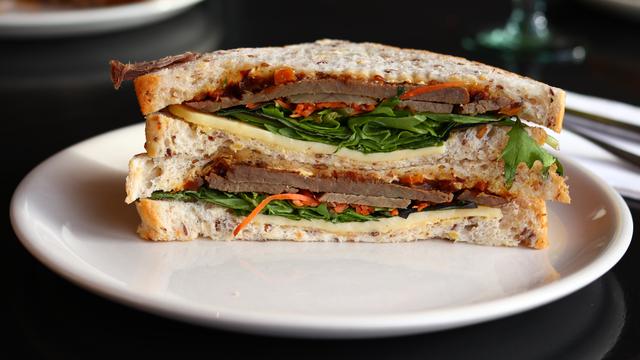 Sandwich Isi kornet