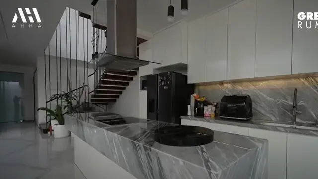 Potret Dapur Raditya Dika yang Disebut Berhantu