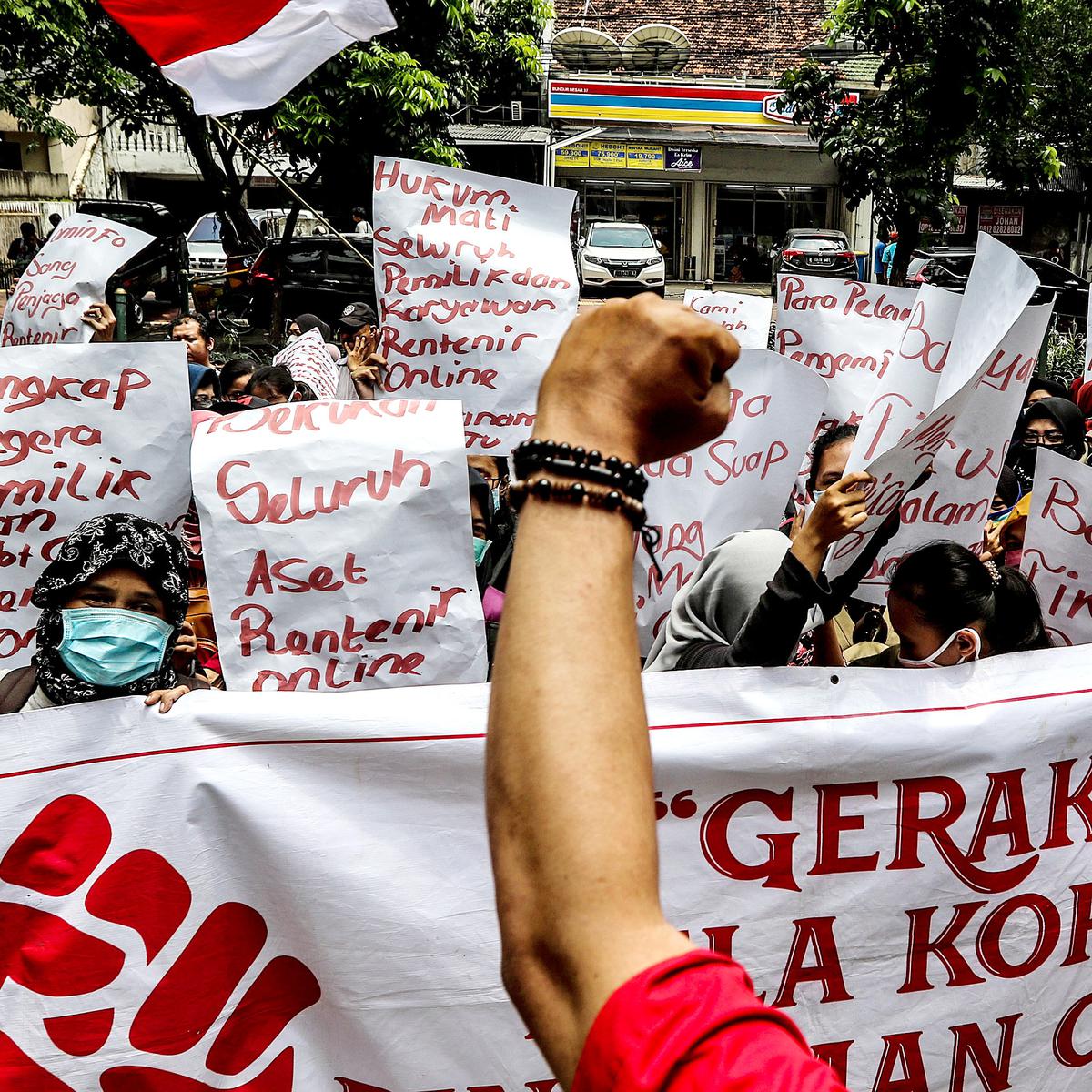 Kantor Pinjol Ilegal di Sleman Digerebek Polisi, 83 Operator ...