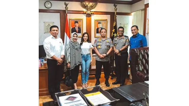 6 Potret Kebersamaan Nikita Willy dan Ibunda, Ditunjuk Jadi Duta Anti Narkoba Indonesia