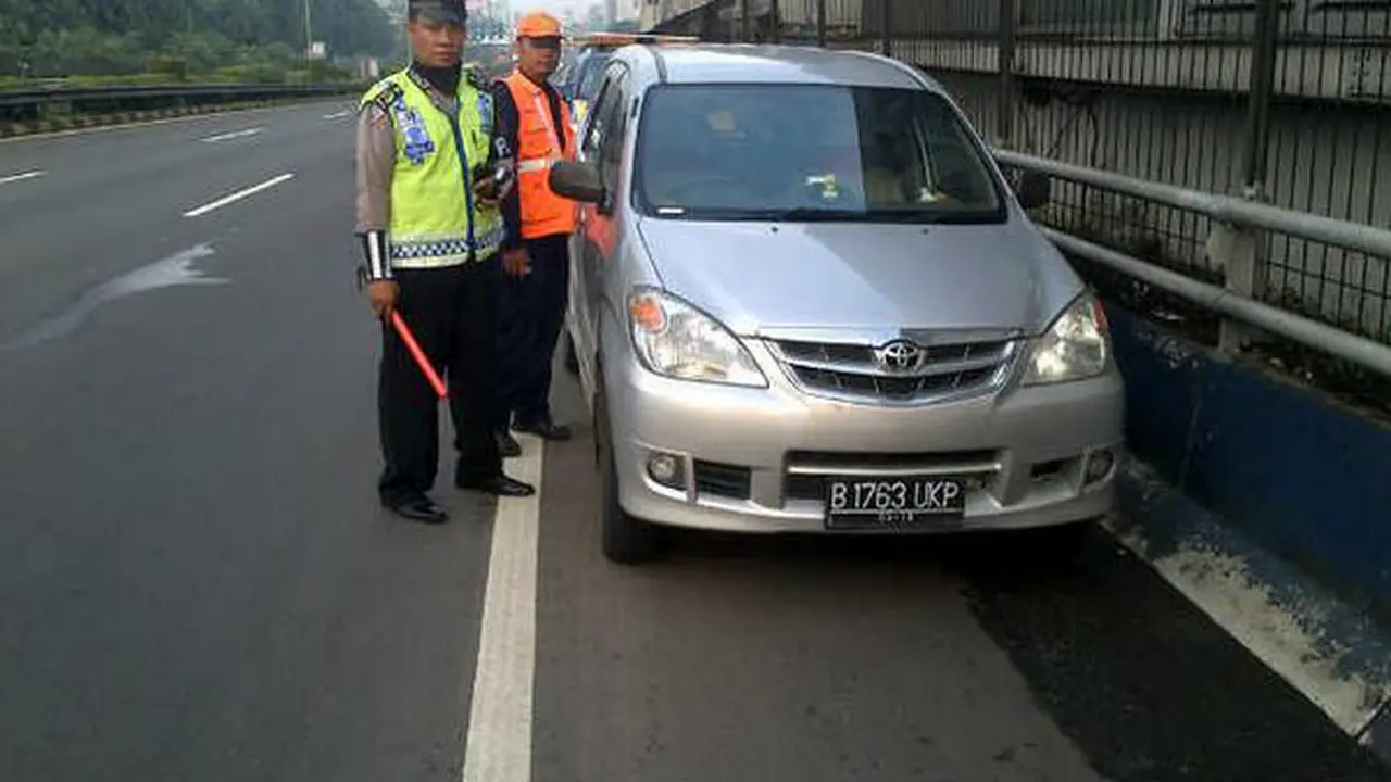 Mobil Avanza