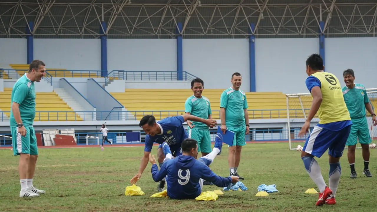 Latihan Persib