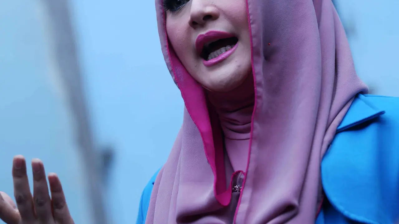 [Bintang] Eddies Adelia