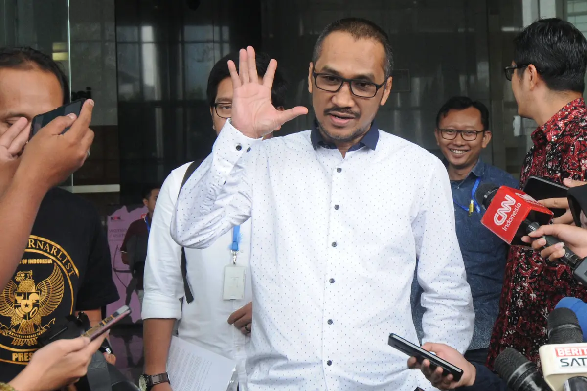 Abraham Samad Temui Pimpinan KPK