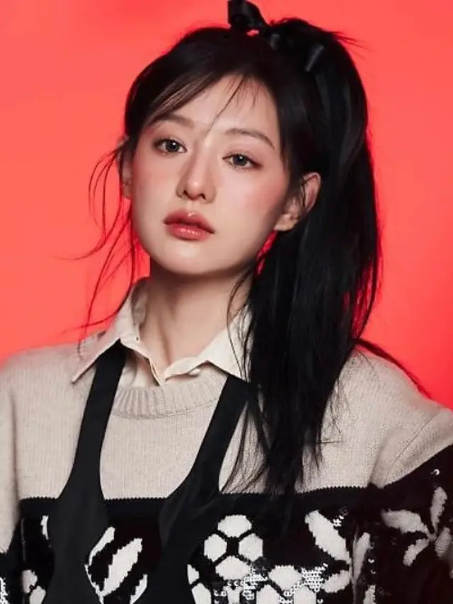 6 Potret Kim Ji Won Tampil dengan Innocent Look, Disebut Masih Cocok Debut Jadi Idol KPop