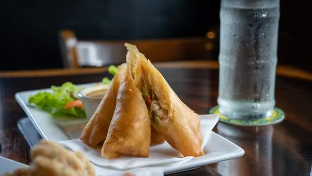 Ilustrasi Spring Rolls