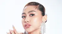 Sisca Saras Hadirkan Versi Retro untuk Tak Berakhir Sama, Lebih Segar dan Kekinian