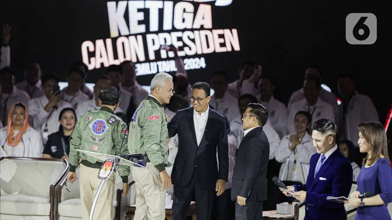 Momen Akrab Ketiga Capres-Cawapres Sesaat Sebelum Debat Ketiga Pemilu 2024