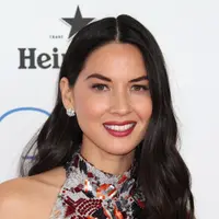 "Aaron berbeda dari setiap orang lainnya yang saya temui," kata Munn kepada Good Housekeeping pada bulan Juli. "Ada begitu banyak yang bisa saya katakan. Semuanya yang baik ada pada dirinya." ujar Olivia Munn. (Bintang/EPA)
